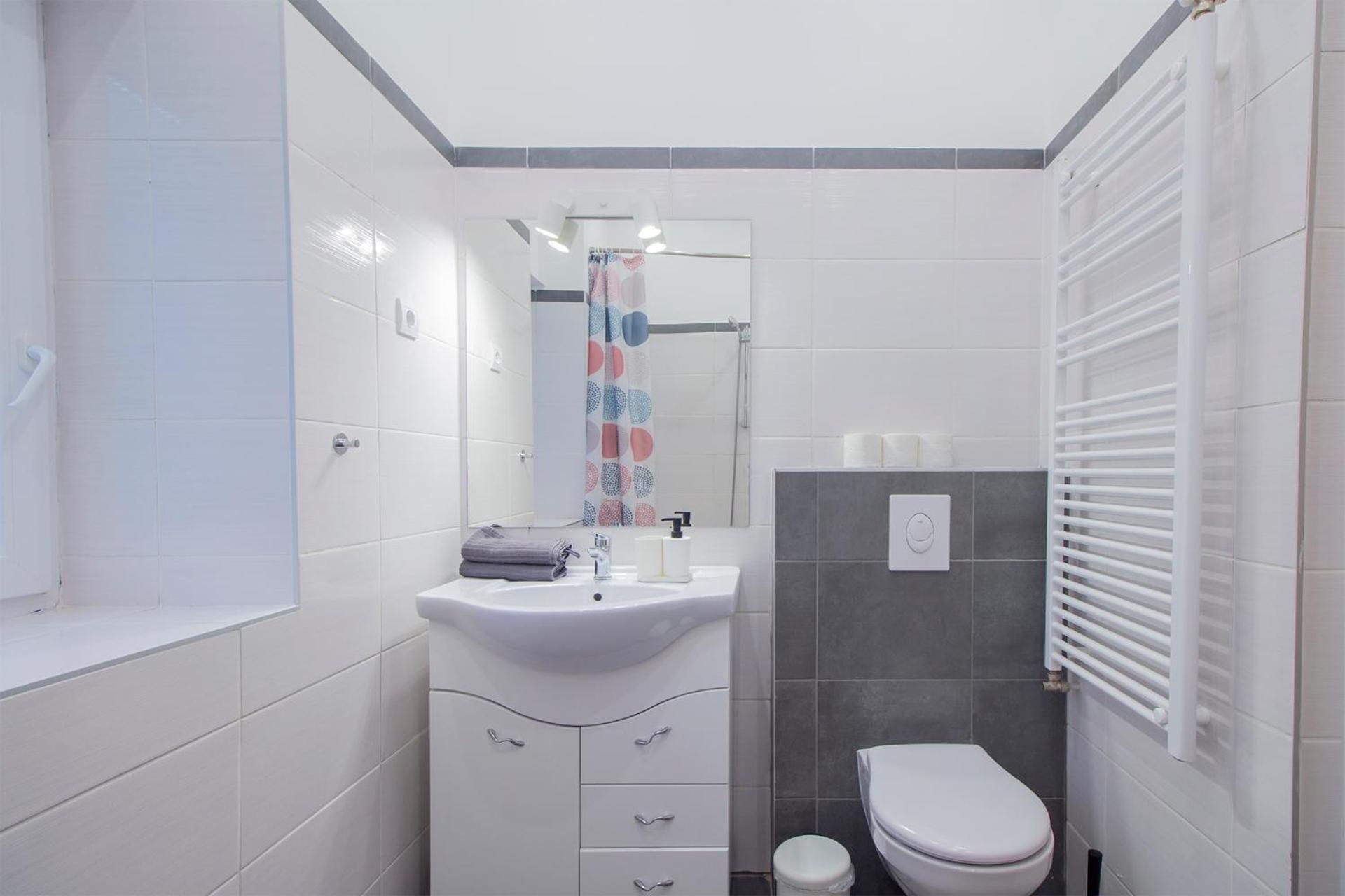 Kalvin 2Bdr Apartment With Ac Boedapest Buitenkant foto